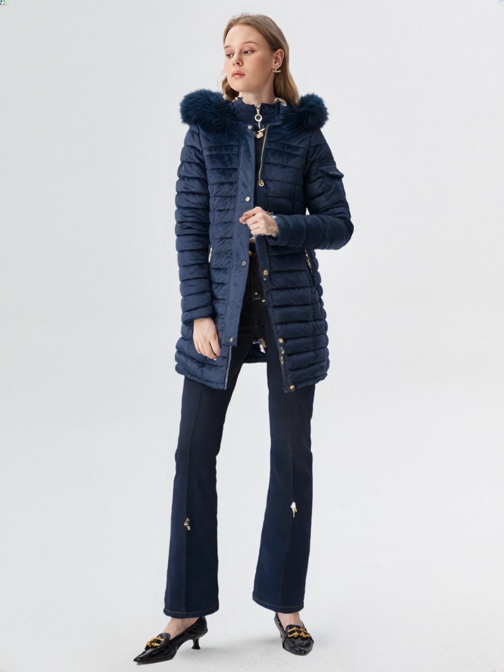 Women’s Foam Padded Jacket WPJ250704 – 220g Fur Shell, Soft Fur Lining, 210T Sleeves, 140g Synthetic Cotton