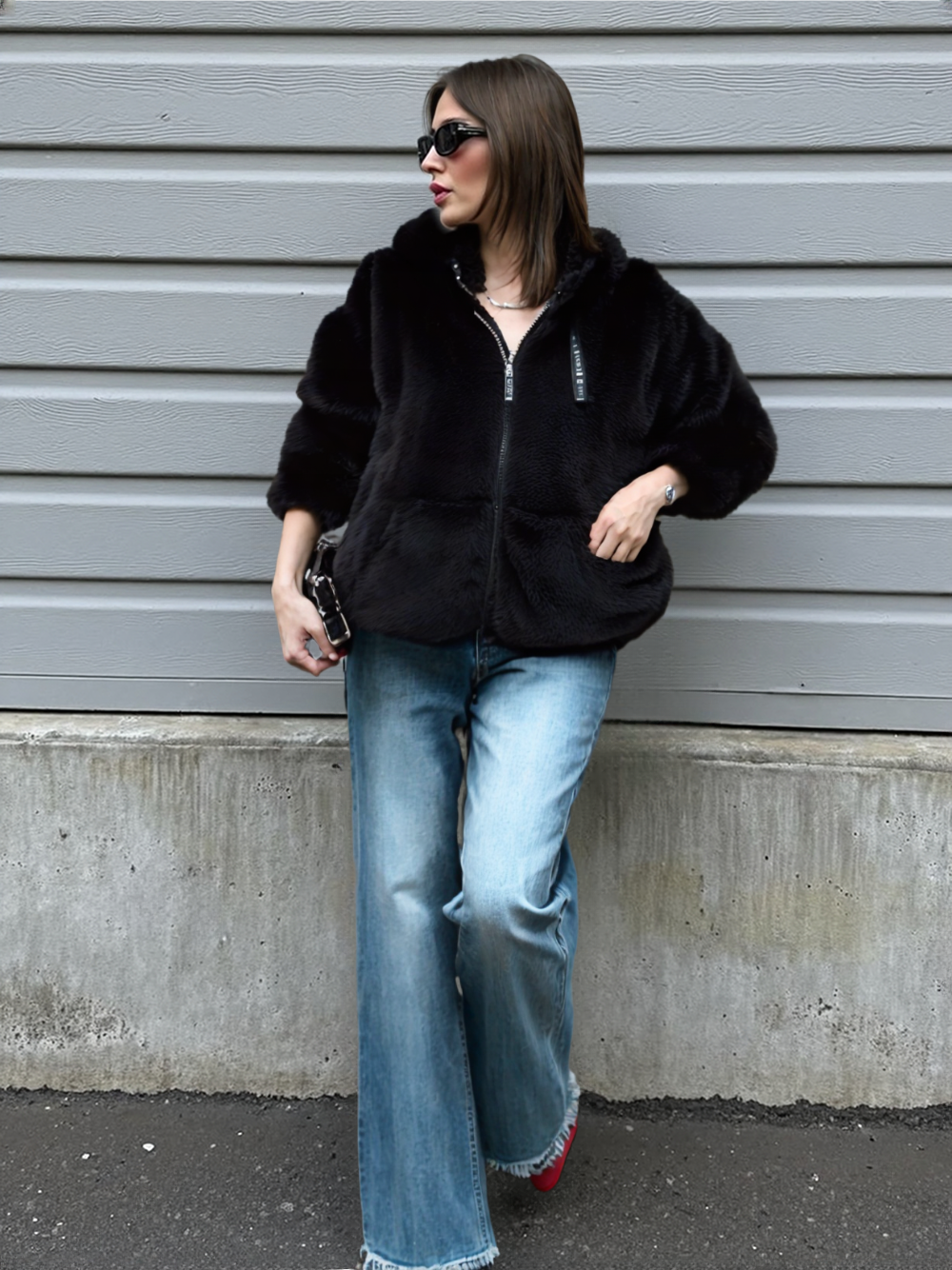 Women’s Sherpa Fleece Sweatshirt SWT250703 – 240gsm Polyester, Lightweight Warmth & Cozy Comfort
